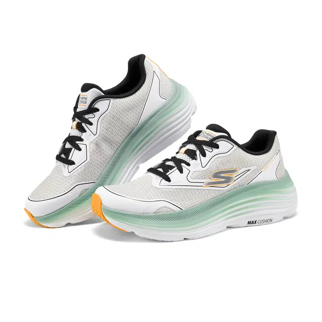 Skechers Max Cushioning Endeavour - Space