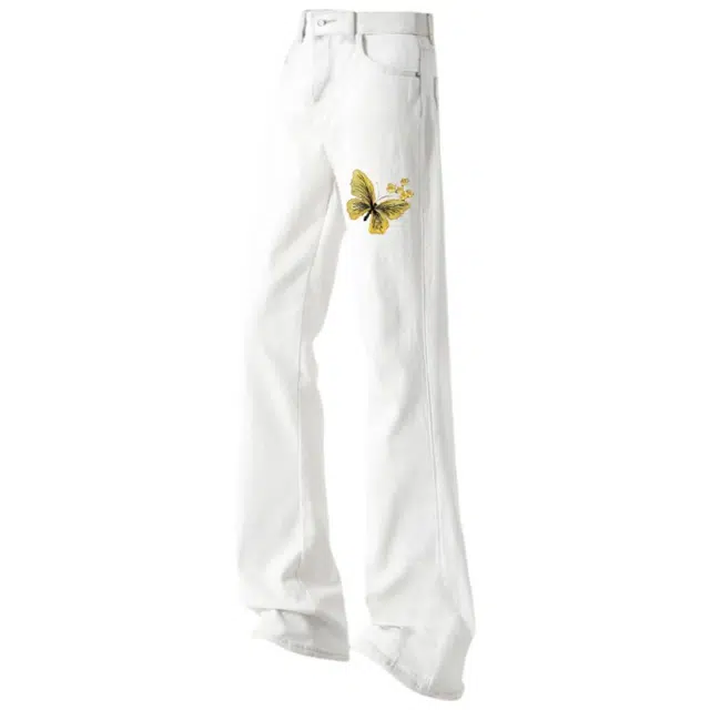 AMBER LIGHT Butterfly Embroidered Loose Jeans