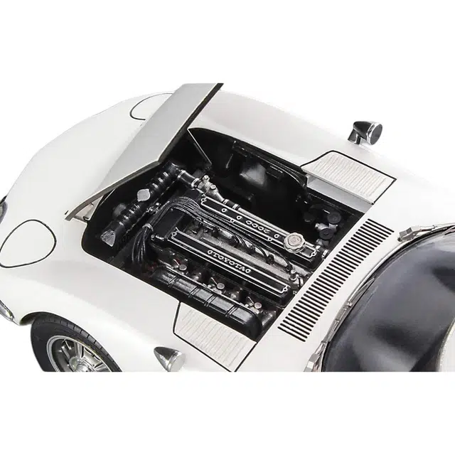 Hasegawa 124 2000GT