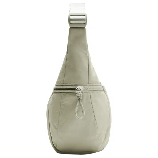 lululemon Slouchy 6L