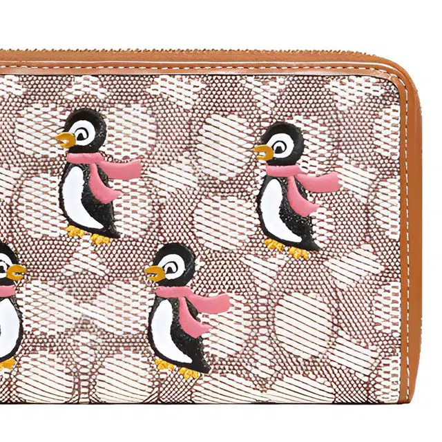 COACH Id Zip Wallet 19