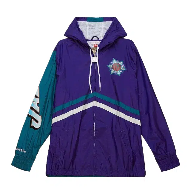 Mitchell Ness Undeniable