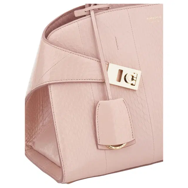 FERRAGAMO Hug