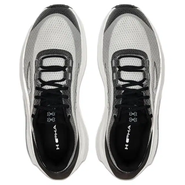 Under Armour Phantom 4