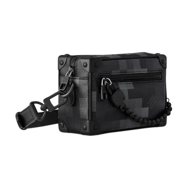 LOUIS VUITTON SOFT TRUNK