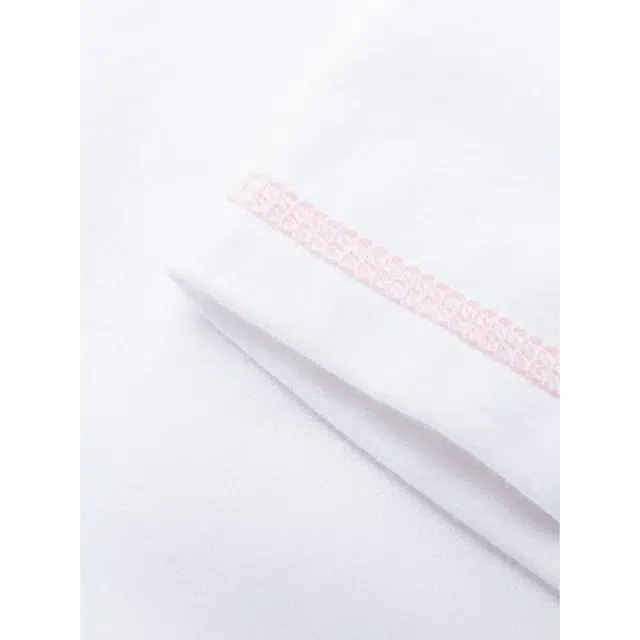 THOM BROWNE T