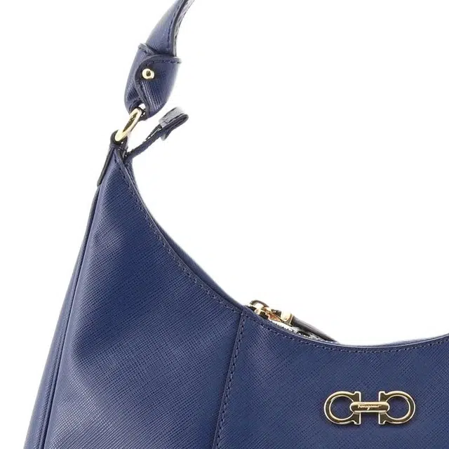 FERRAGAMO Logo