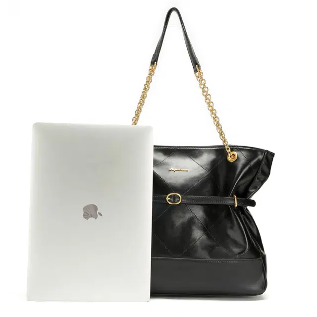 AQUASCUTUM