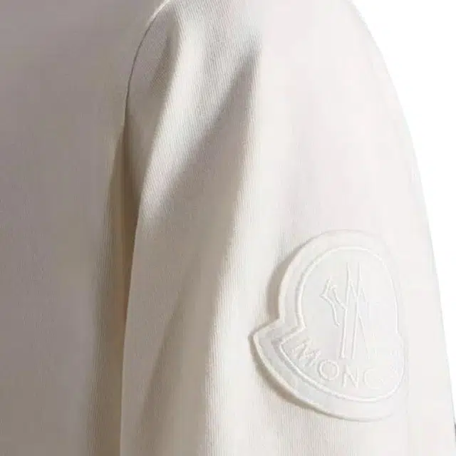 Moncler FW22 LogoT