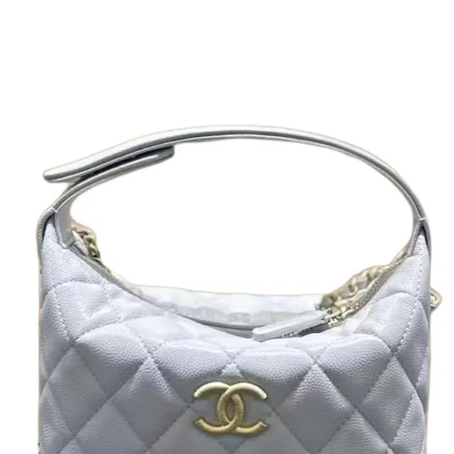 CHANEL 25P Logo