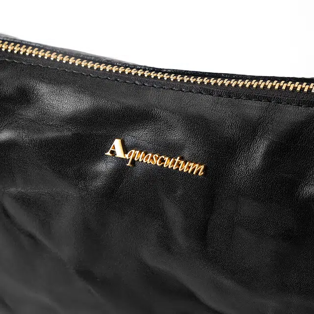 AQUASCUTUM