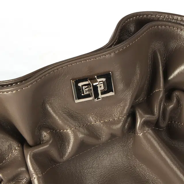 AQUASCUTUM