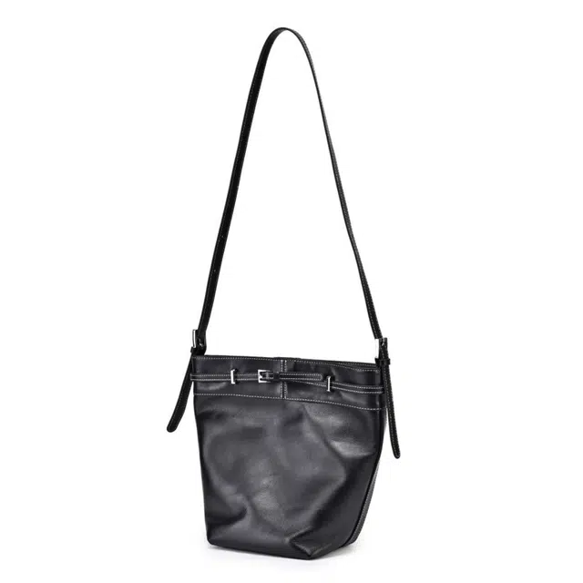 AQUASCUTUM