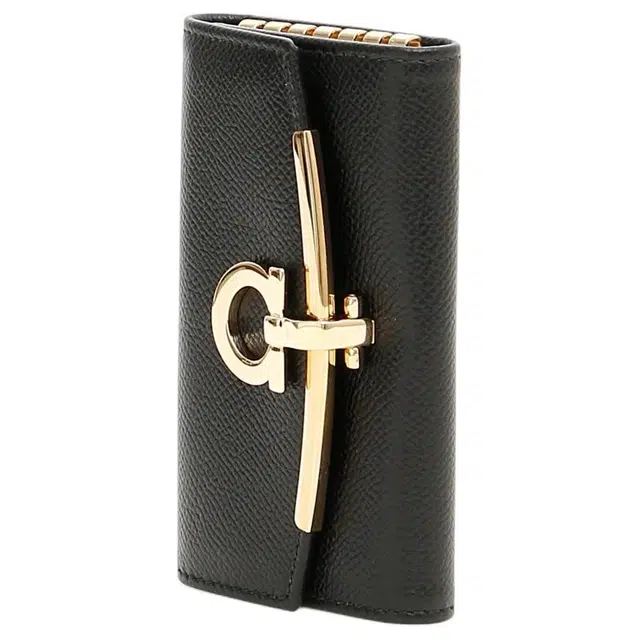 FERRAGAMO