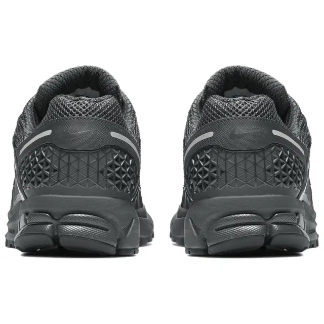 Nike Air Zoom Vomero 5 anthracite black