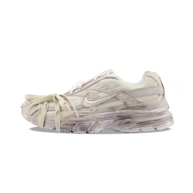 Nike Initiator Y2K