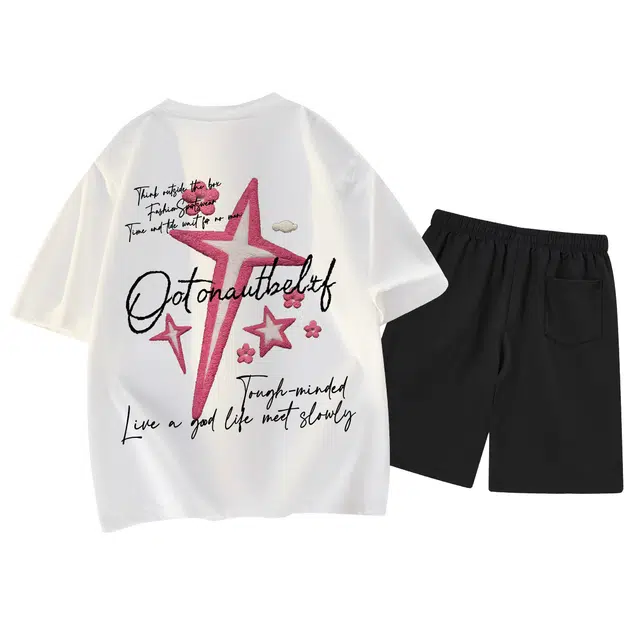 海底小纵队 美式复古高街创意背面仿万针花卉五角星四芒星多元素字母手写艺术印花透气上衣圆领短袖直筒五分裤休闲运动套装 男女同款