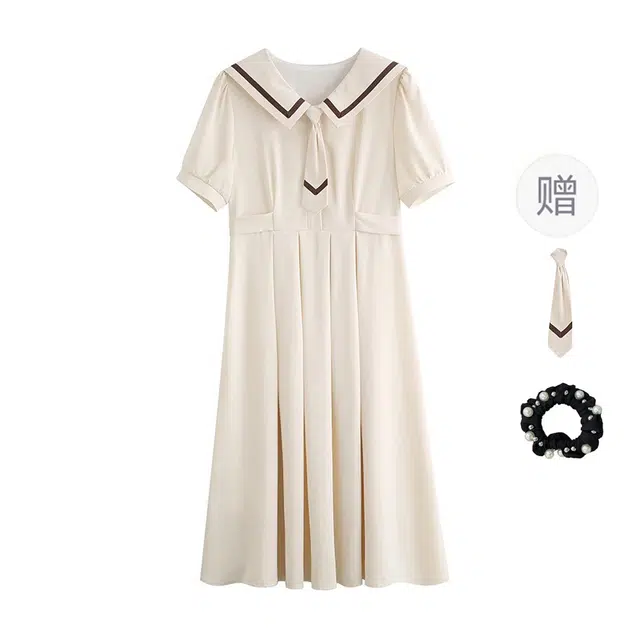 雾闪闪 舒适休闲简约百搭短袖连衣裙 女款