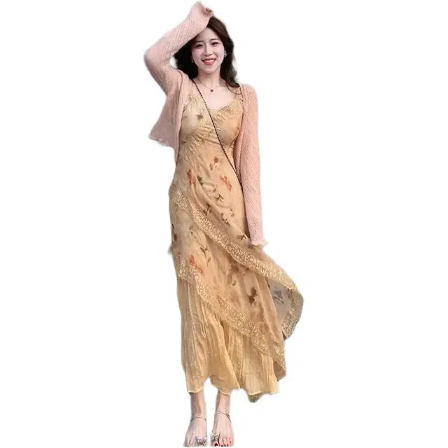 水中花 法式优雅蕾丝碎花海边度假风长袖收腰吊带裙装套装 女款