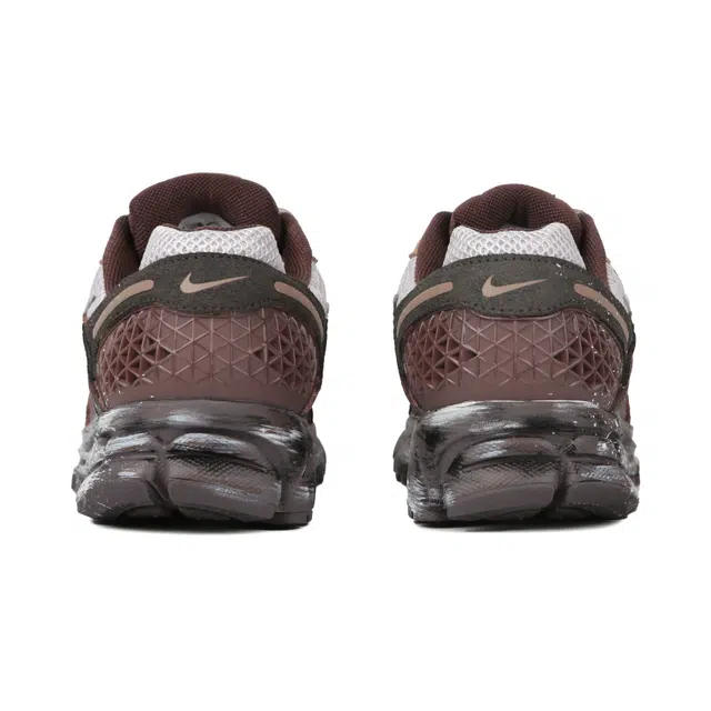 Nike Air Zoom Vomero 5