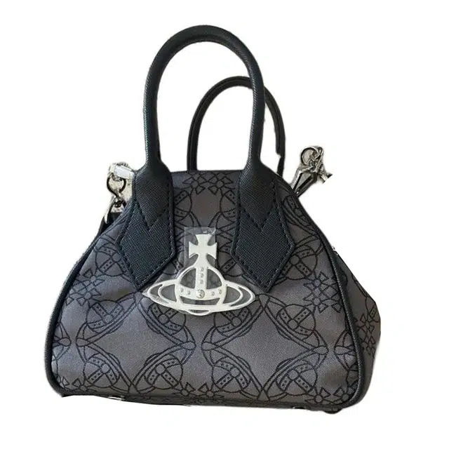 Vivienne Westwood Logo yasmine