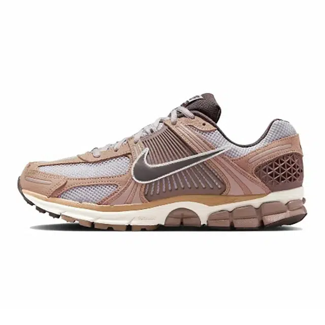 Nike Air Zoom Vomero 5