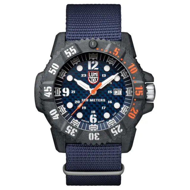 LUMINOX 300 46mm