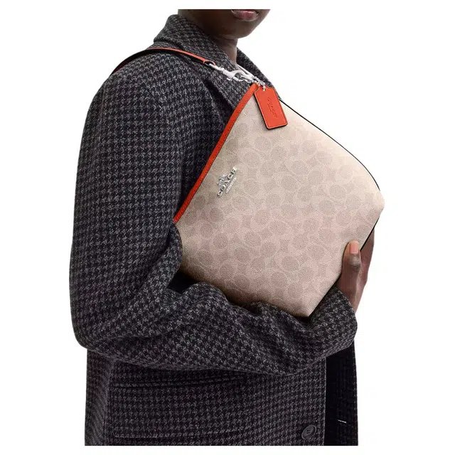 COACH City 17