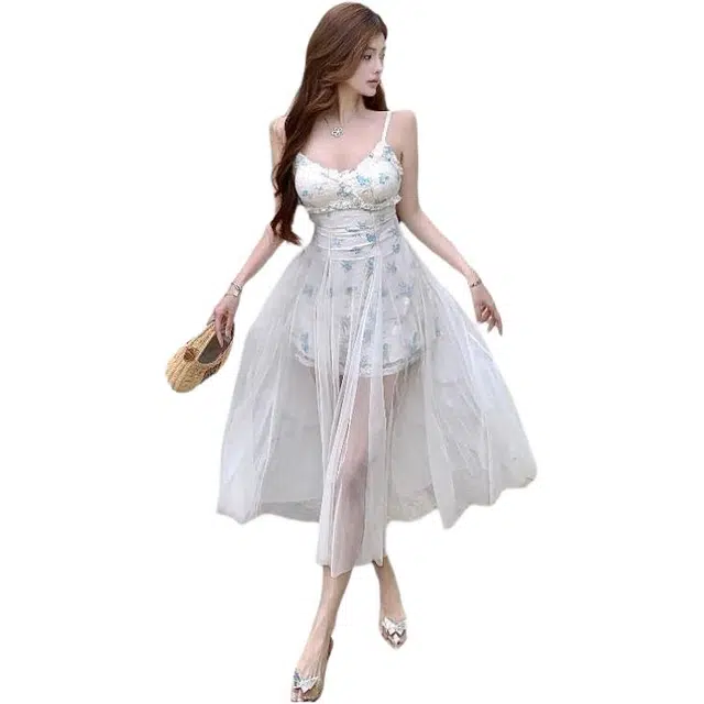 沐晓欣 优雅气质碎花设计修身网纱材质度假欧若风修身仙气飘飘蕾丝性感碎花裙子修身收腰吊带连衣裙 女款