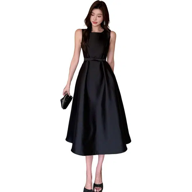 水中花 法式优雅复古收腰长裙千金风高级设计感无袖连衣裙 女款