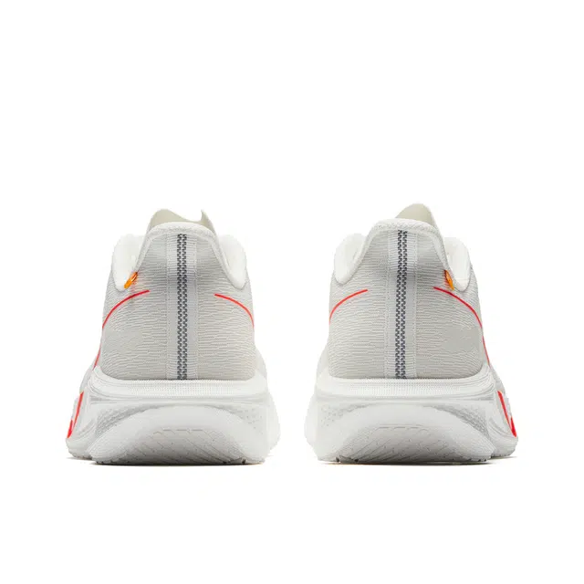 Anta MACH 5.0