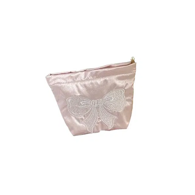 未来枫情 高级刺绣绸缎粉色珠光蝴蝶结化妆包 精致 甜美