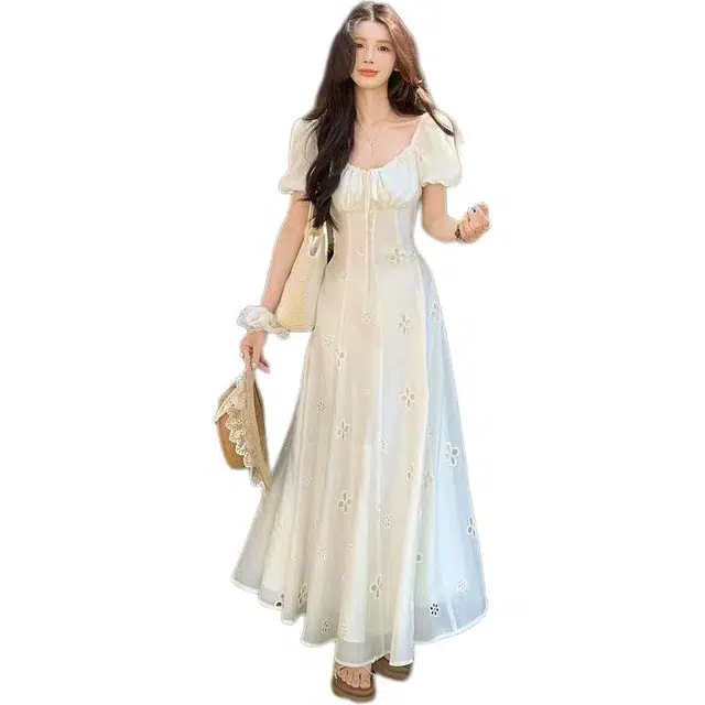 水中花 夏季 法式公主裙泡泡袖温柔气质长裙短袖连衣裙 女款