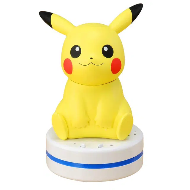 TAKARA TOMY