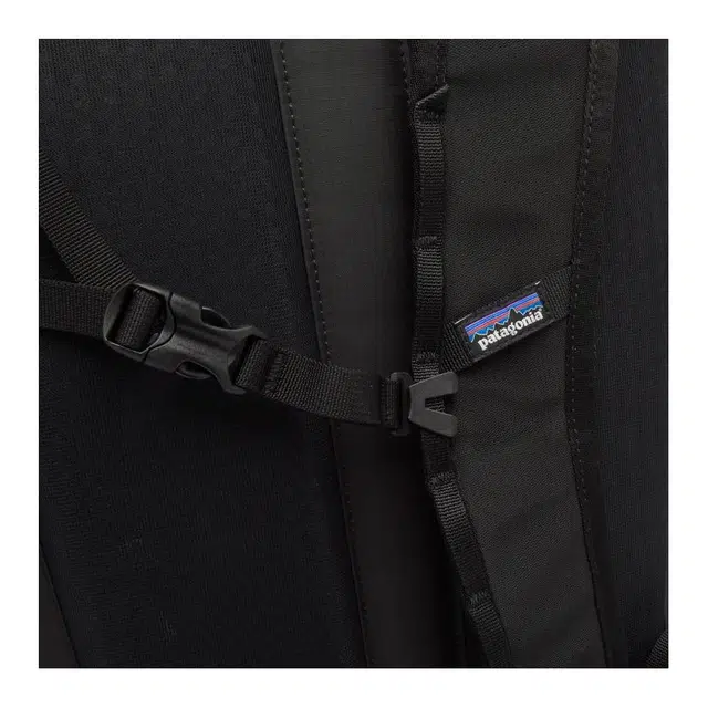 patagonia Terravia 22L Logo