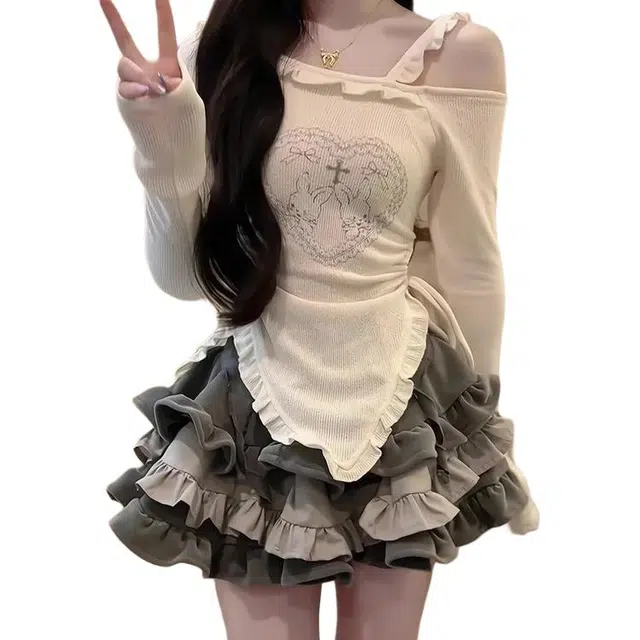 水中花 纯欲风甜辣妹不规则露肩修身上衣高腰蓬蓬半身裙装套装 女款