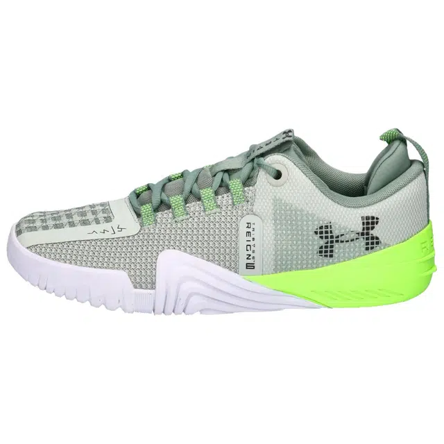 Under Armour TriBase Reign 6