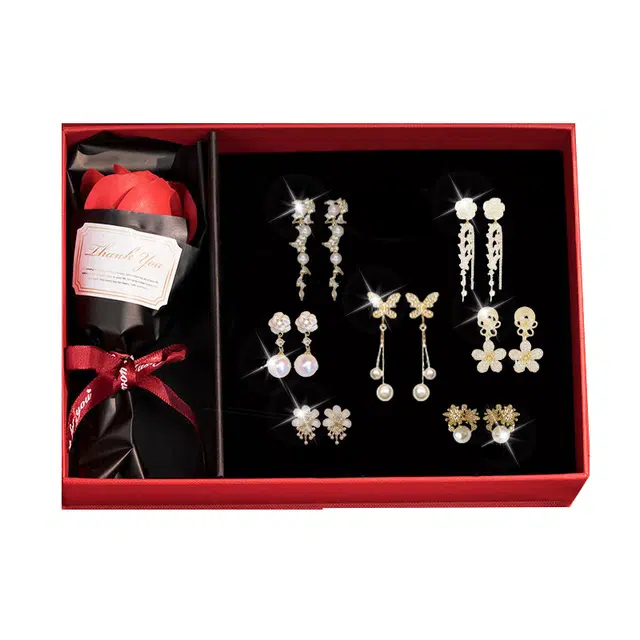 缔晶 森系甜美时尚花朵流苏耳饰套装 无耳洞免打精致通勤配饰 合金 耳夹 女款