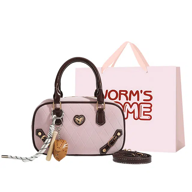 WORM'S HOME PU