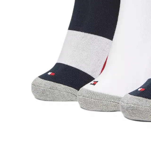 Tommy Hilfiger 3