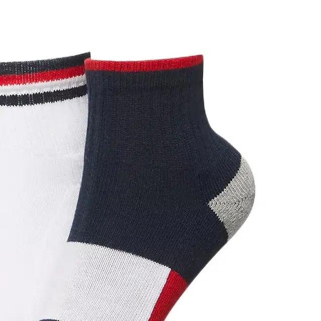 Tommy Hilfiger 3