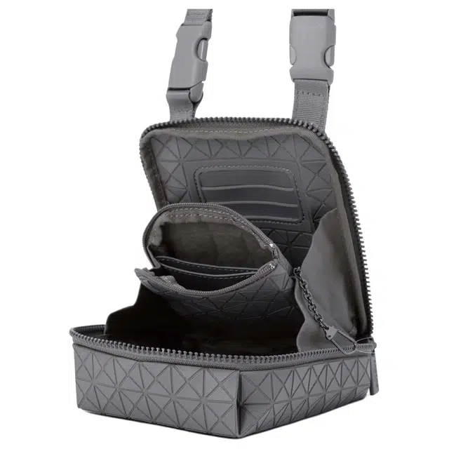 ISSEY MIYAKE Kuro