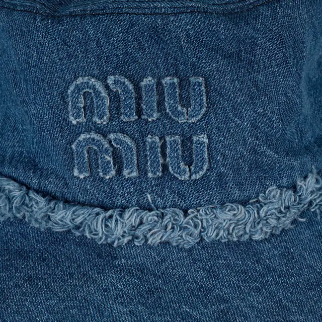 MIU MIU