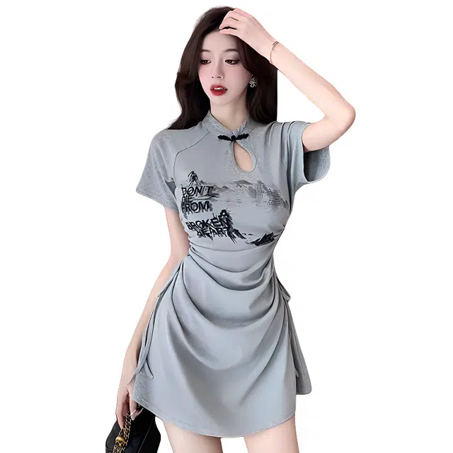 欧阳喜 新中式盘扣旗袍辣妹印花抽绳褶皱收腰包臀短袖连衣裙 女款