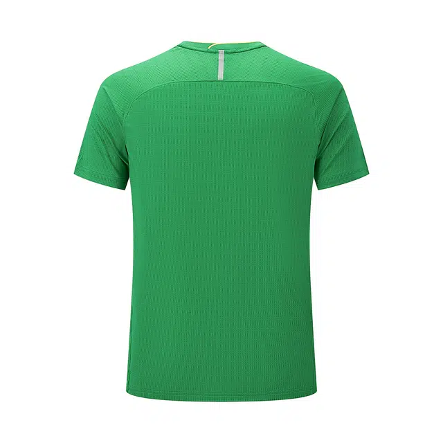 Under Armour T