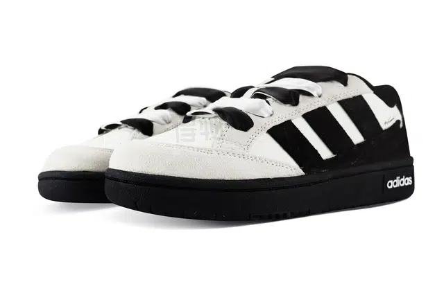 adidas WCARD ADV