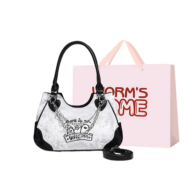 WORM'S HOME PU
