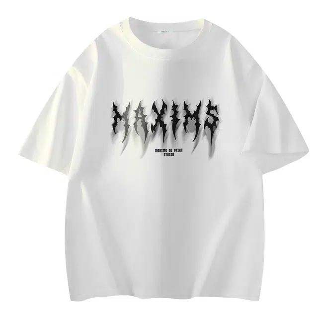 maxim's de paris T