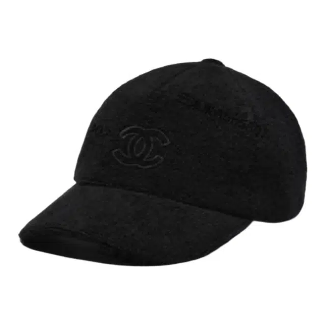 CHANEL -