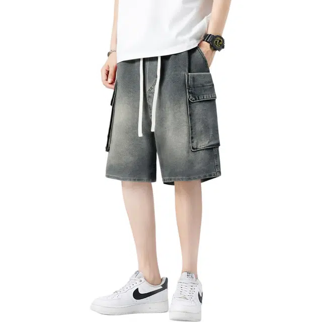 AWAO